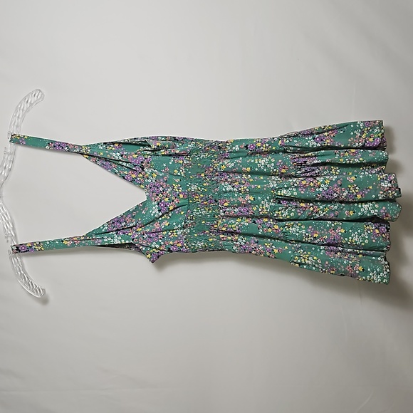 Forever 21 Green Floral Jumpsuit - Picture 6 of 6